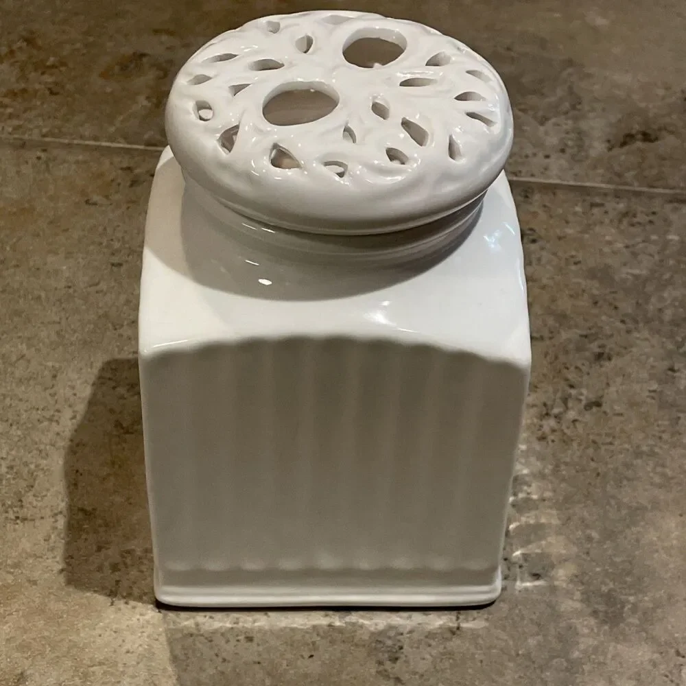 THL Vintage White Ceramic SUGAR Canister Jar Farmhouse French Country Kitchen